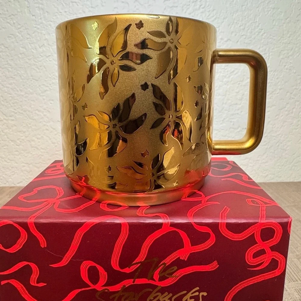 Starbucks 2025 Limited Edition Gold Poinsettia Mug. New in Box